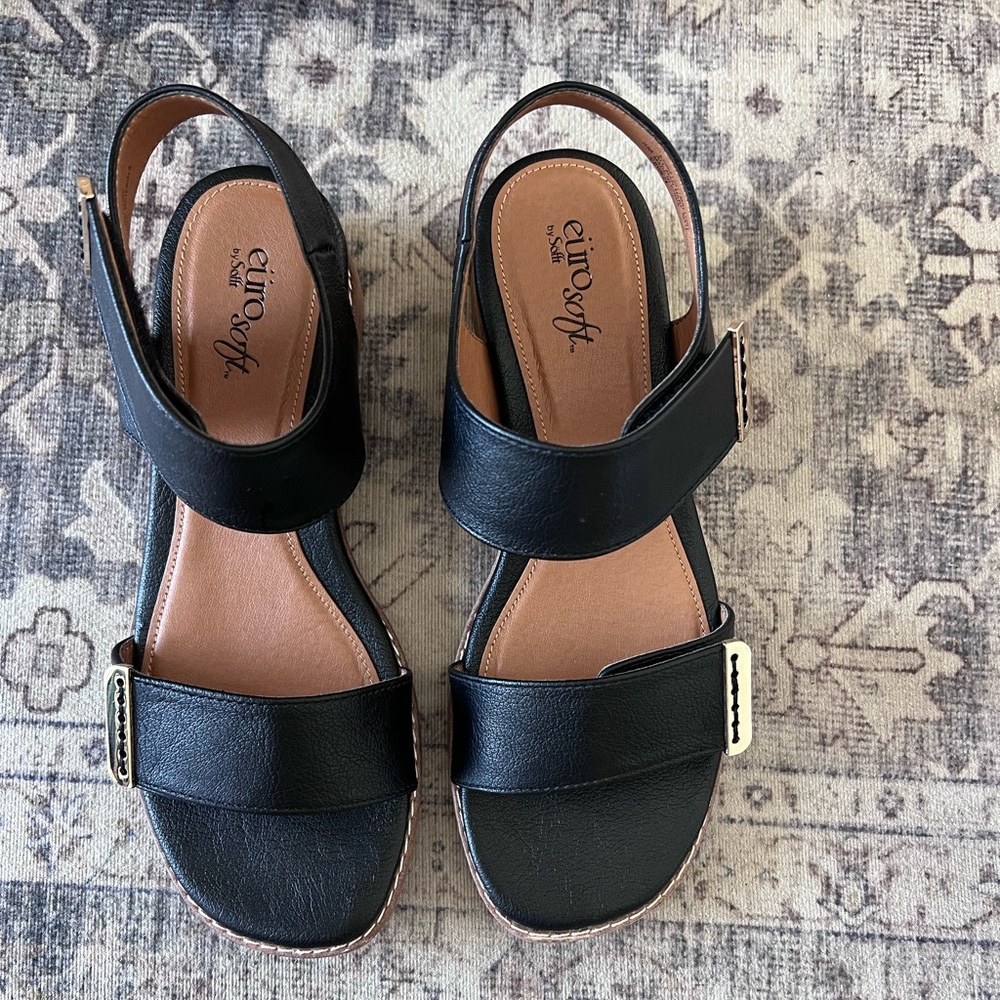 EUROSOFT Mallory Wedge Sandals